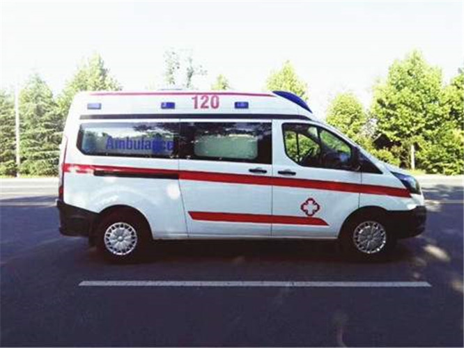 达拉特救护车出租服务案例6